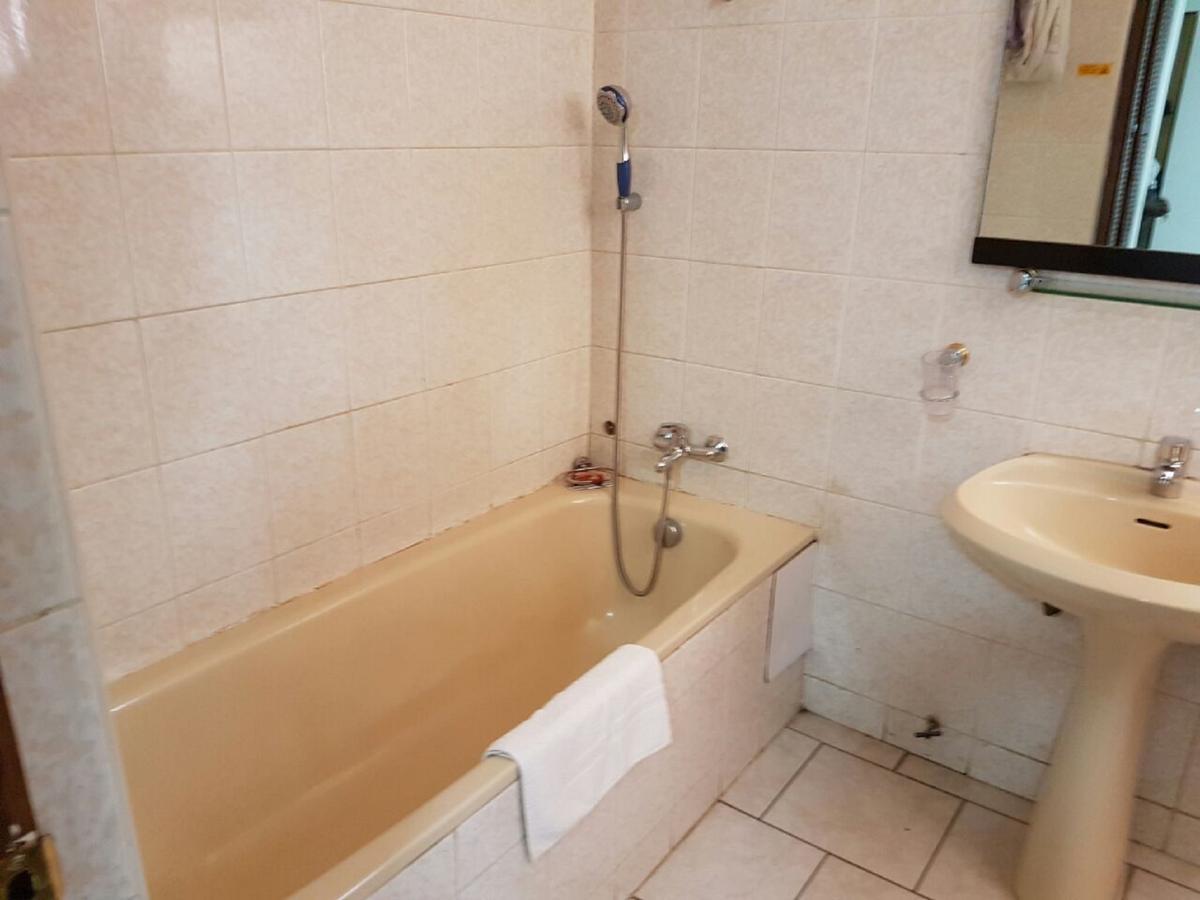 Royal Basin Resort Kumasi Eksteriør bilde